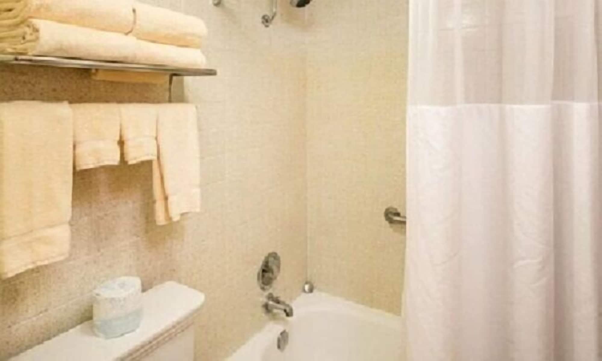 Hampton Inn & Suites Center Eksteriør bilde